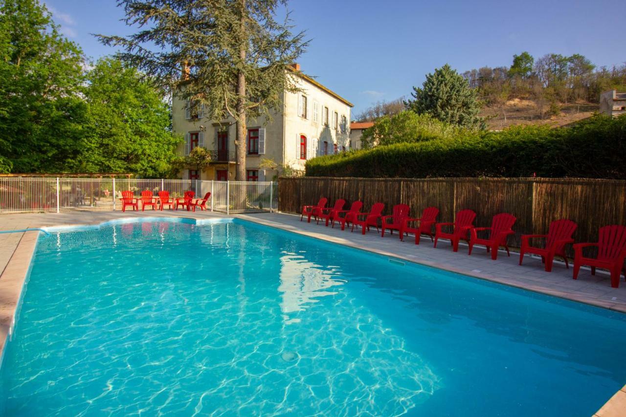 Domaine Des Lilas Saint-Germain-Lembron Exterior photo
